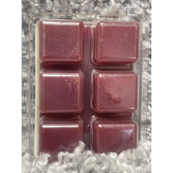 Season Of Joy Better Homes and Gardens Holiday Edition Scented Wax Cubes 2.5oz - Picture 8 of 9